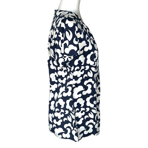 Boden Ravello Silk Blend Navy Blue & White Floral Print Pleated Top - 8 - Picture 5 of 13